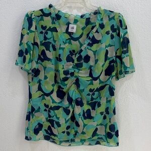 CAbi Green & Teal Floral V-Neck Short Sleeve Top, Shirred Front, Size Medium